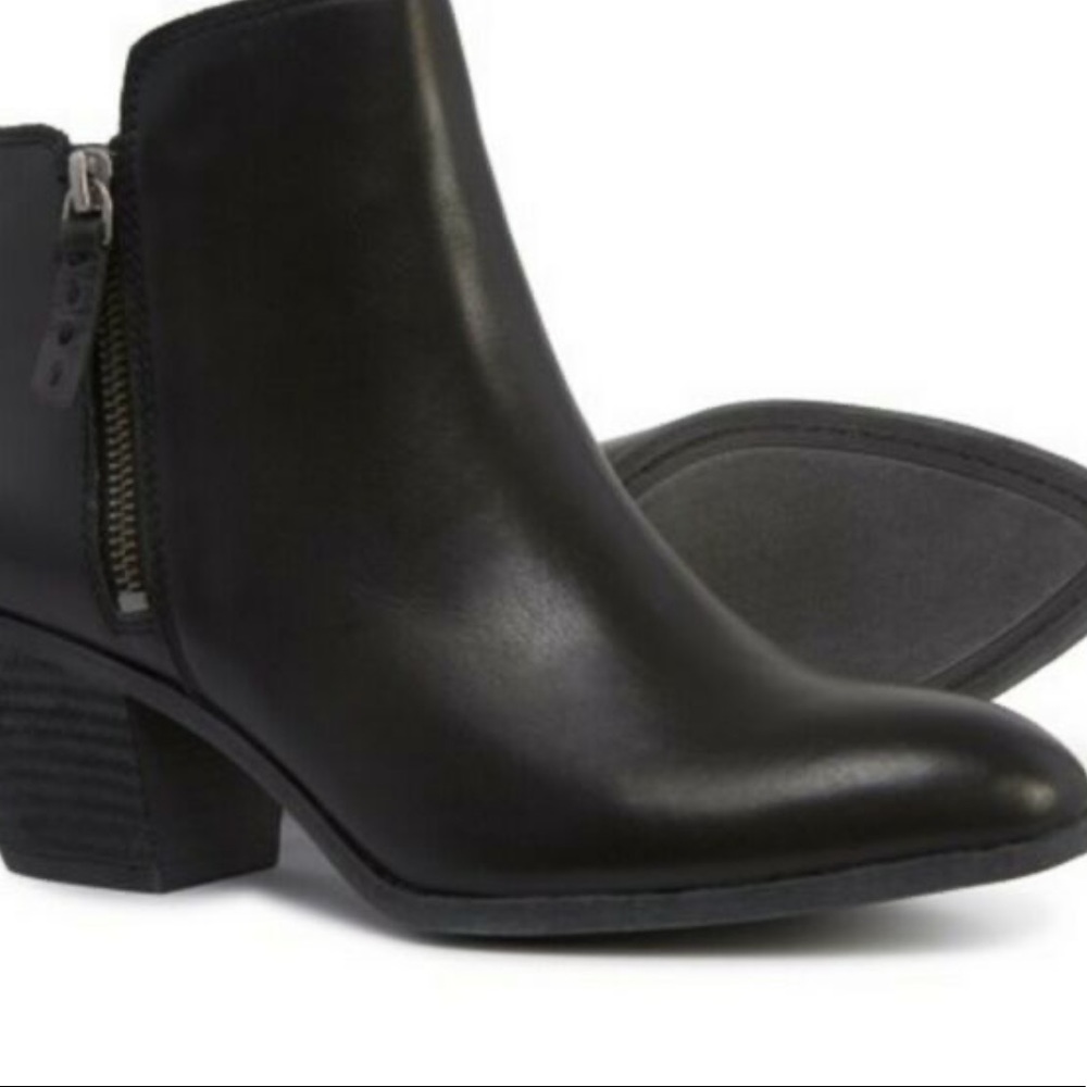 EUC Frye Judith Zip Booties